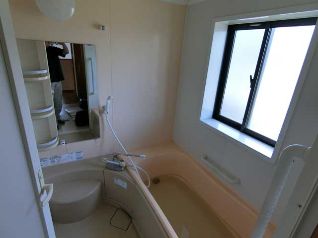 浴室リフォーム　戸建てユニットバス　施工前